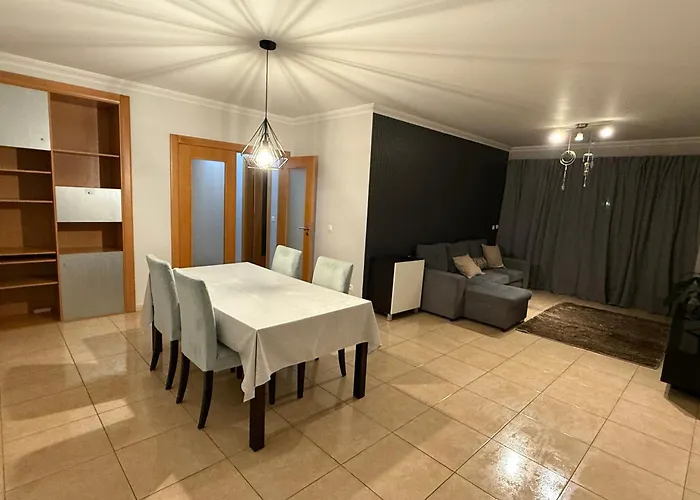 Casa De Ferias Lucena * Лориньян